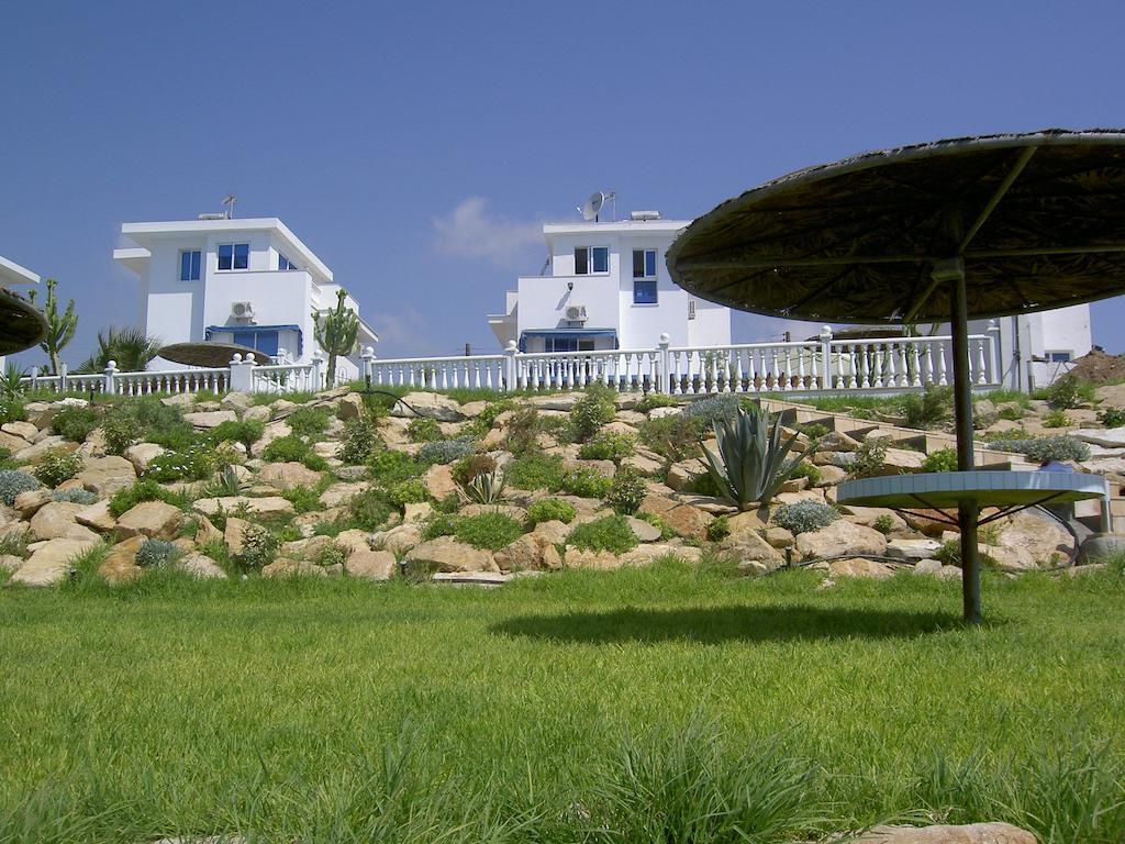 Zygi Beachfront Villa Extérieur photo